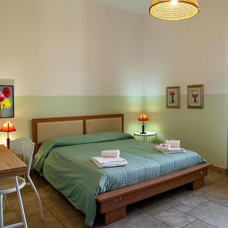 Masseria Agriturismo Il Sorriso Degli Ulivi - Dimora Di Charme Gallipoli Exterior photo
